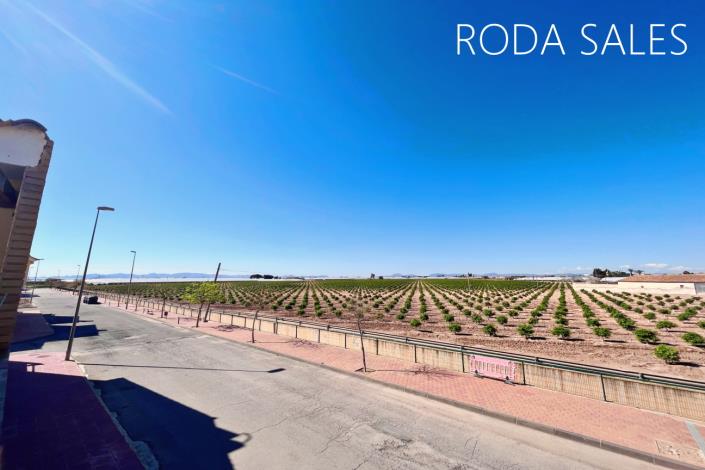 Image No.35-3 Bed Townhouse for sale