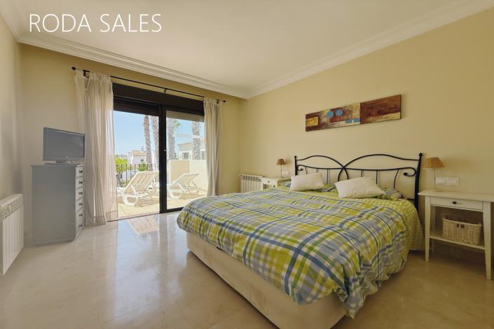 Image No.22-2 Bed Townhouse for sale