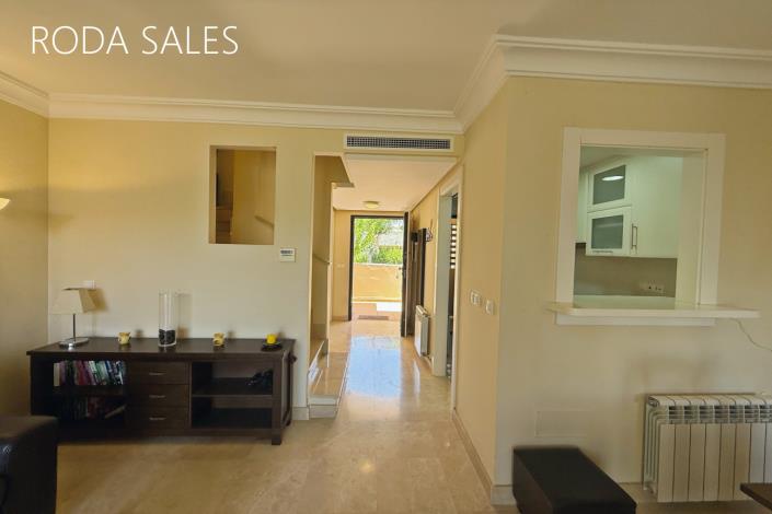 Image No.11-2 Bed Townhouse for sale