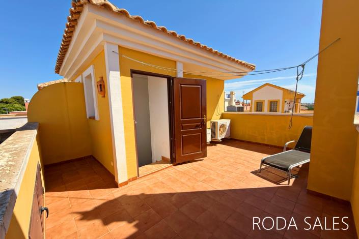 Image No.4-2 Bed Townhouse for sale