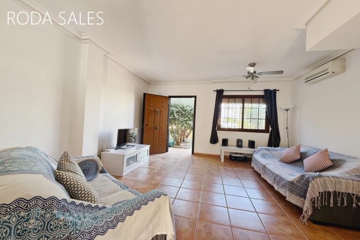 Image No.11-2 Bed Townhouse for sale