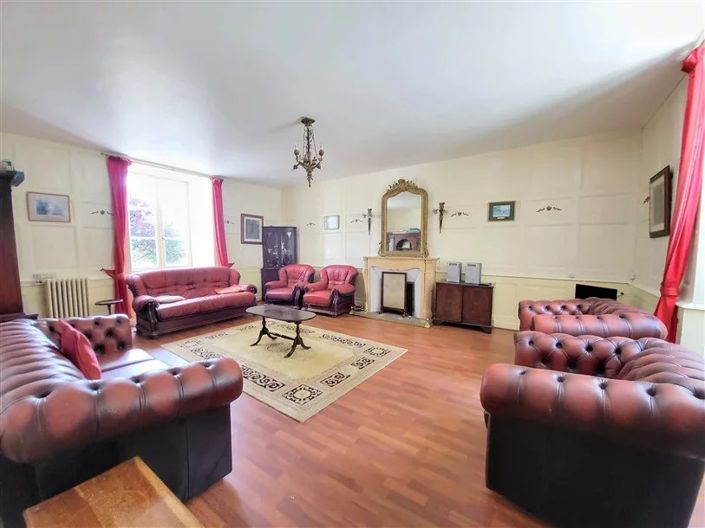 Image No.10-9 Bed Chateaux for sale