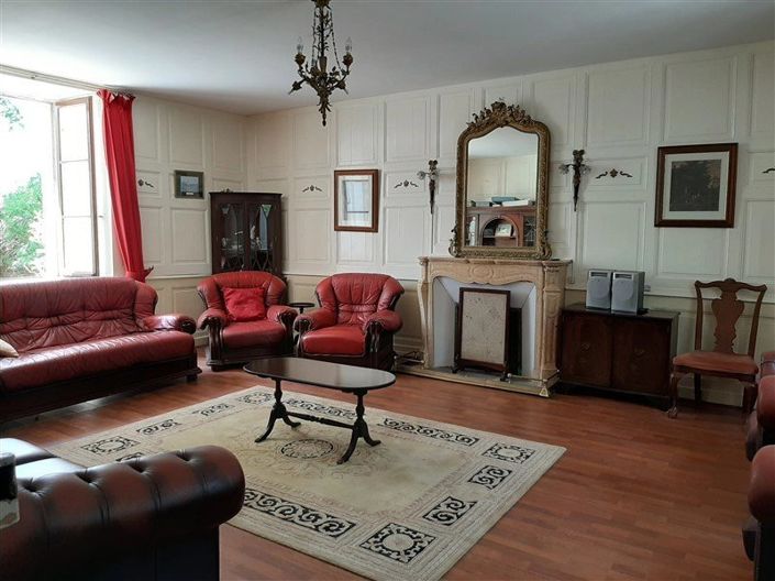 Image No.11-9 Bed Chateaux for sale