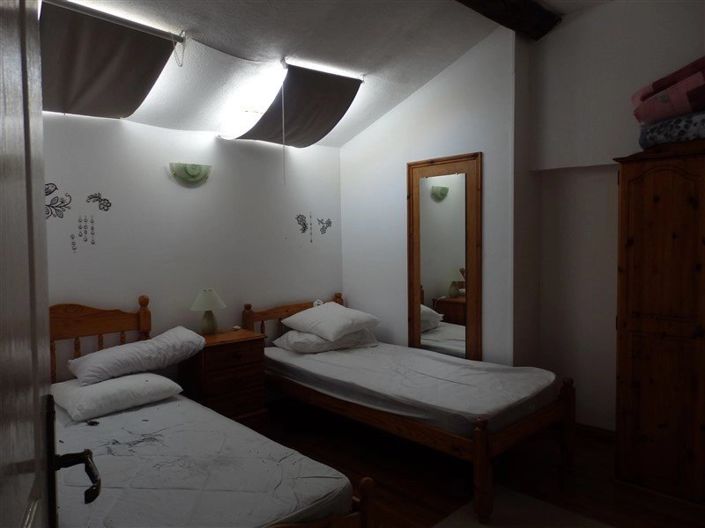 Image No.29-9 Bed Chateaux for sale