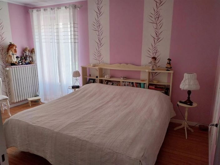 Image No.9-4 Bed House for sale