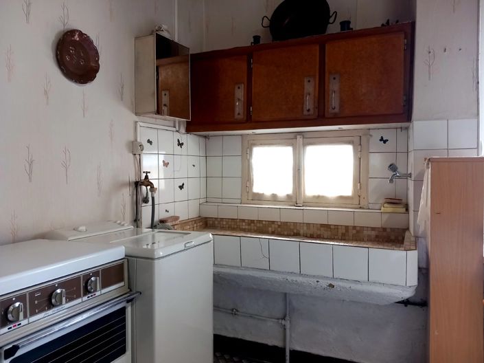 Image No.4-2 Bed House for sale