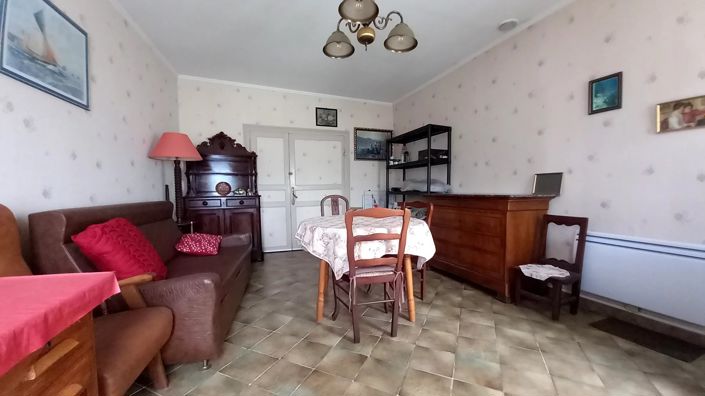 Image No.5-2 Bed House for sale