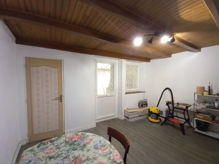 Image No.7-2 Bed House for sale