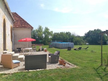 ab994330734839e46e7e41735a30b269a72ee9aa50192