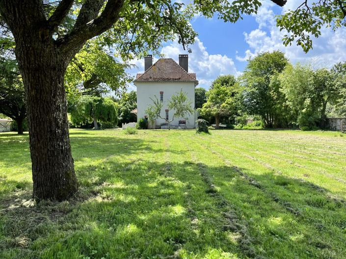 Image No.3-Maison de 6 chambres à vendre à Eguzon-Chantôme