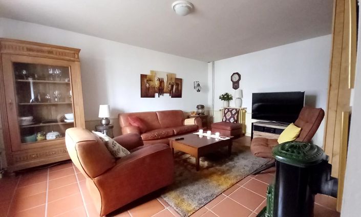 Image No.7-3 Bed House for sale