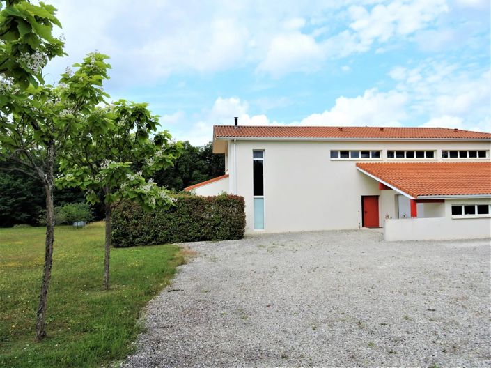 Image No.3-4 Bed Villa for sale