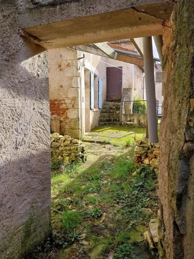 Image No.11-Maison de 2 chambres à vendre à Saint-Savin