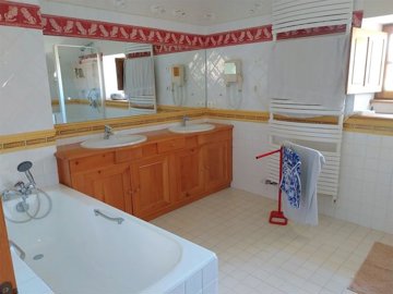 2565c55d30a2556d3f33f6aa53868585eac82ab2b9192