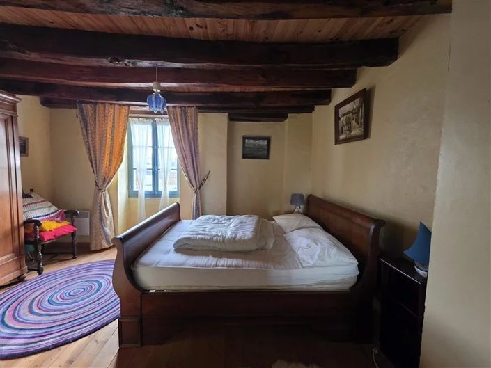 Image No.6-2 Bed House for sale