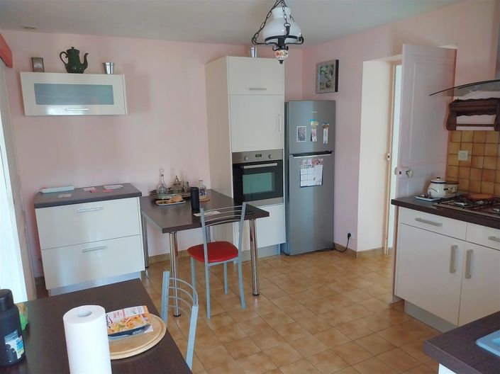 Image No.6-3 Bed House for sale