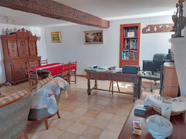 Image No.8-3 Bed House for sale