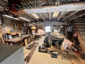 8ee3c1eb7833295b0f10349fb4c282bbe05288e30b192