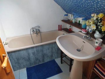 b9904a8665722d03d52d96d522dde4ad1bf35c15ab192