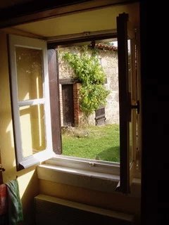 Image No.5-2 Bed House for sale