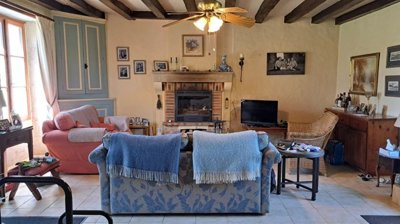 dc3ce209162469bf7915d6977750dc470153ddf81d192