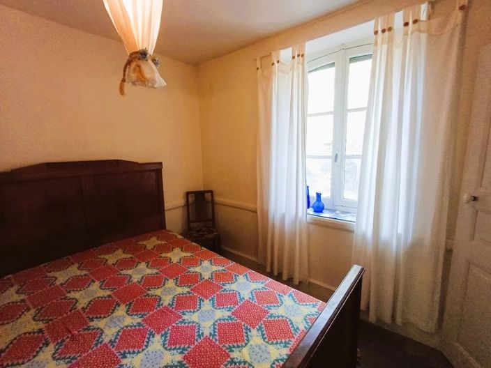 Image No.11-2 Bed House for sale