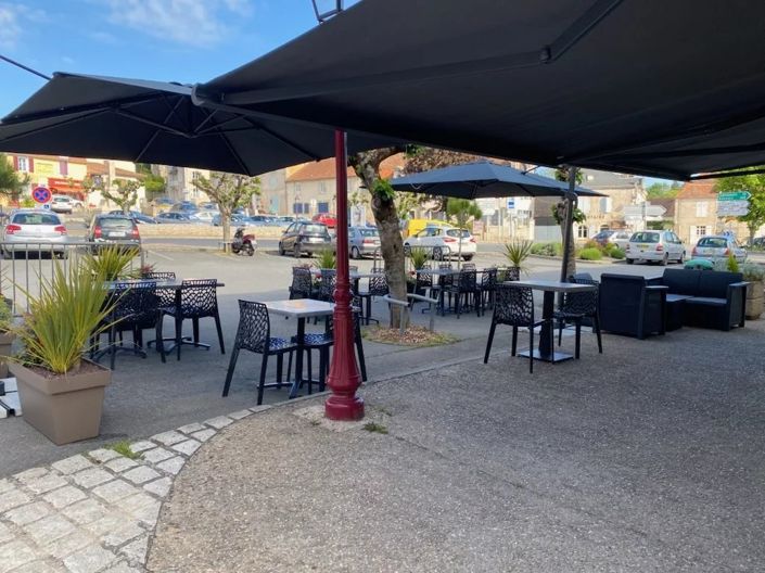 Image No.2-Commercial à vendre à Saint-Savin