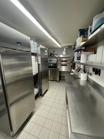 Image No.7-Commercial à vendre à Saint-Savin