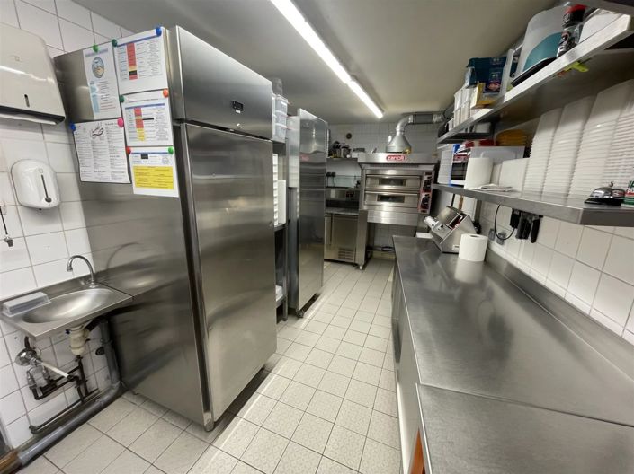 Image No.8-Commercial à vendre à Saint-Savin