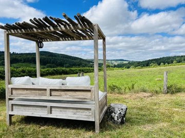 723f69f67d6bbd855bd5969c37909cb1caacc54f6a192