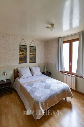 Image No.19-Maison de 8 chambres à vendre à Lalizolle