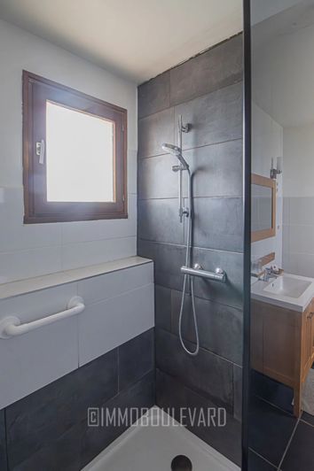 Image No.24-Maison de 8 chambres à vendre à Lalizolle