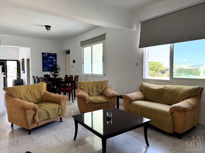 Image No.11-3 Bed Villa for sale