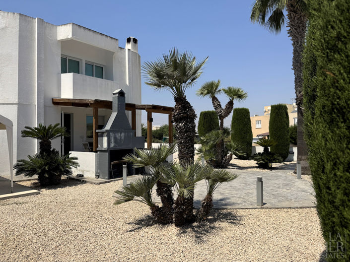 Image No.2-3 Bed Villa for sale