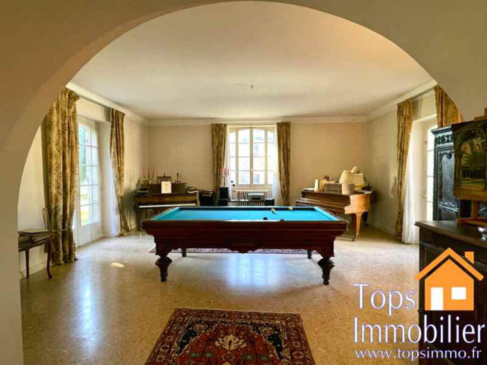 Image No.8-8 Bed Property for sale