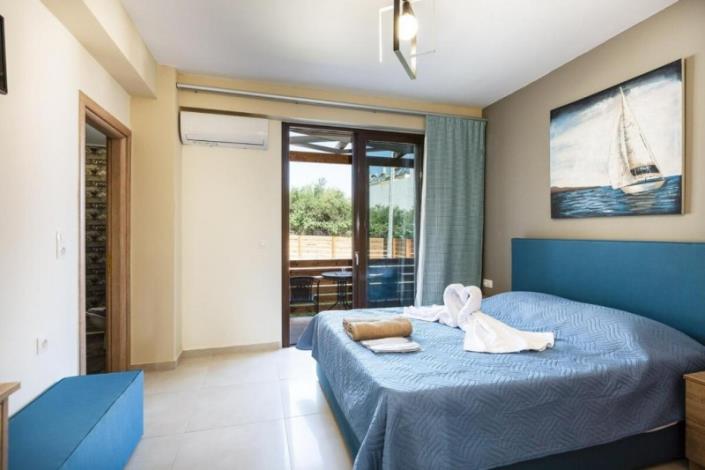 Image No.16-Villa de 5 chambres à vendre à Perama