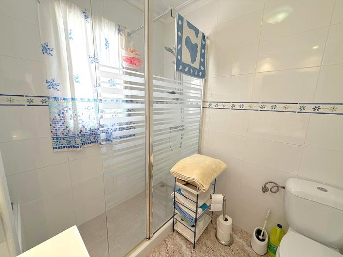 Image No.19-2 Bed Townhouse for sale