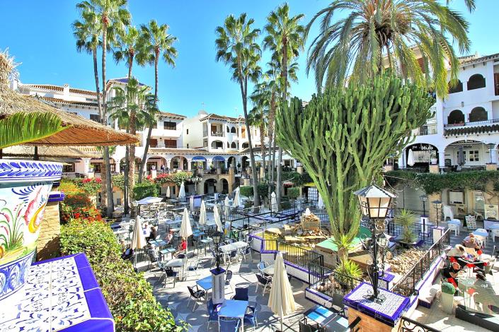 Image No.25-2 Bed Villa for sale