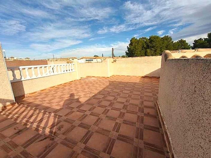 Image No.5-3 Bed Villa / Detached for sale