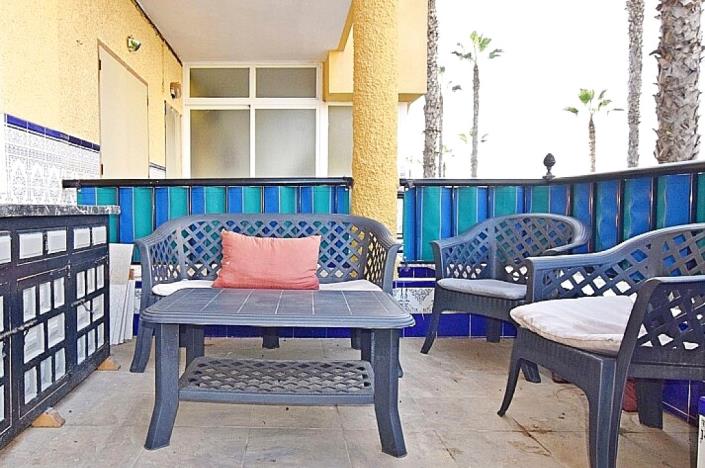 Image No.12-2 Bed Semi-Detached for sale