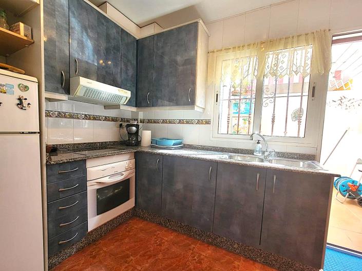 Image No.10-3 Bed Semi-Detached for sale