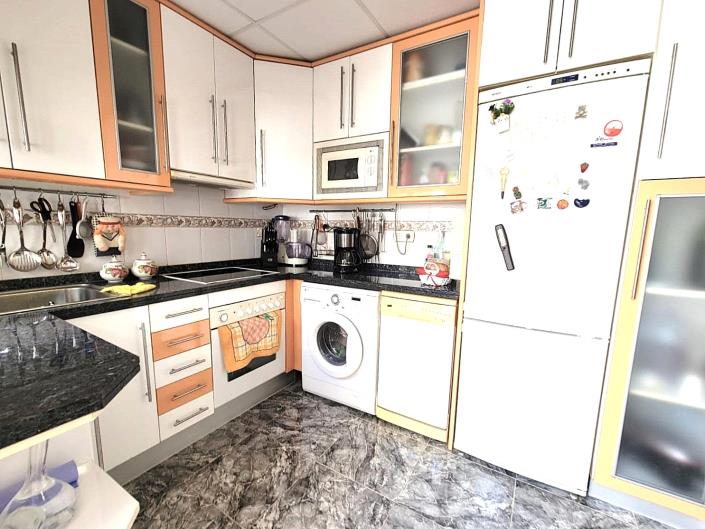 Image No.10-2 Bed Bungalow for sale