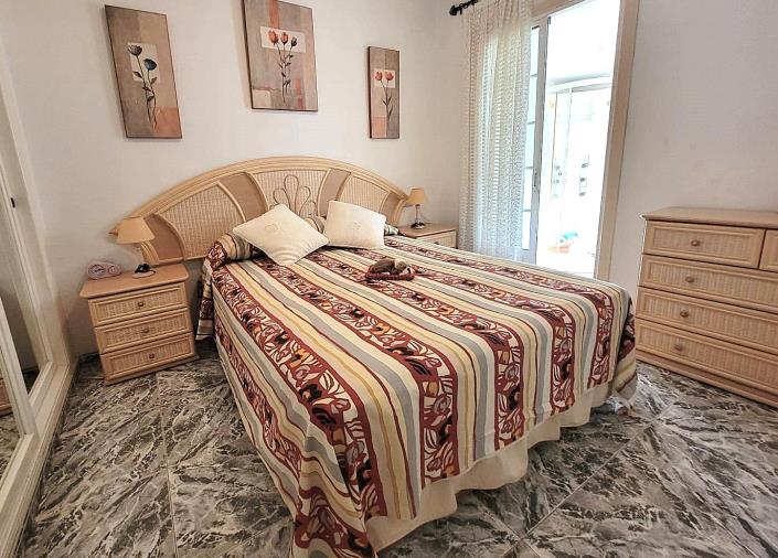 Image No.12-2 Bed Bungalow for sale