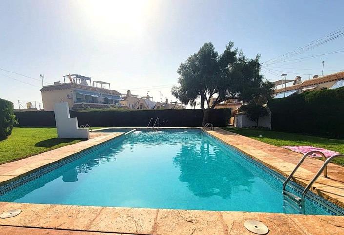 Image No.2-2 Bed Bungalow for sale