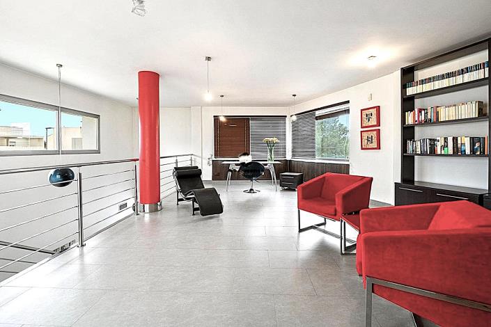 Image No.17-4 Bed Villa / Detached for sale