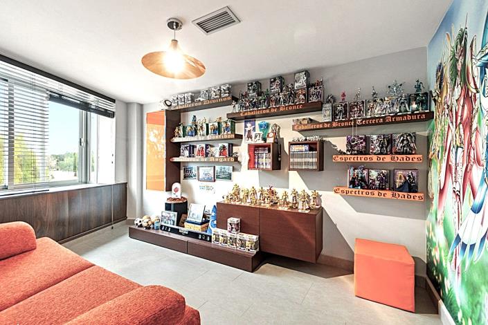 Image No.18-4 Bed Villa / Detached for sale