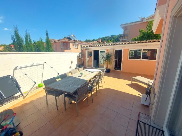 Image No.3-Villa de 6 chambres à vendre à Benidorm