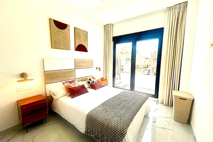 Image No.7-3 Bed Villa / Detached for sale