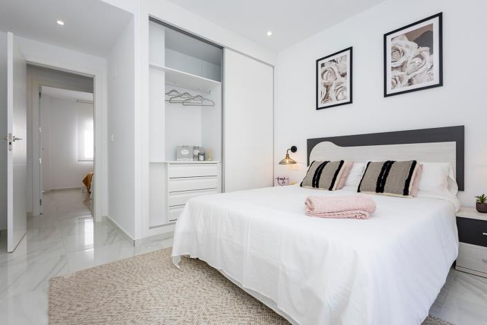 Image No.9-3 Bed Apartment for sale