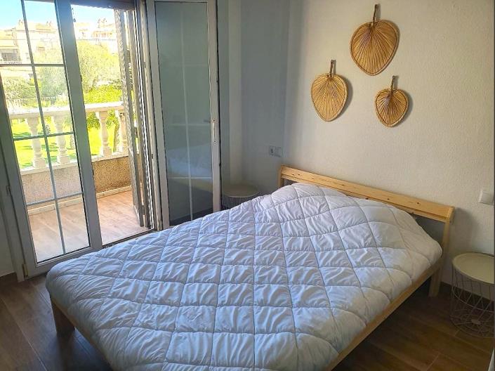 Image No.8-2 Bed Townhouse for sale